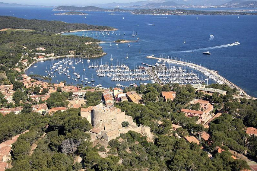 Deux nouvelles plages ouvertes sur l'île de Porquerolles