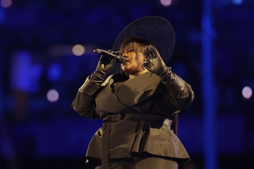 La cérémonie de clôture des JO : Yseult ferme le bal avec succès