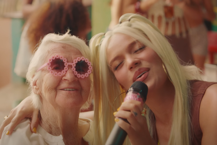 [CLIP] KAROL G - Si Antes Te Hubiera Conocido